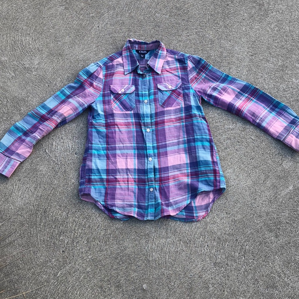 A colored plaid shirt